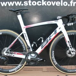 Vélo BH G7 DISC « Limited Edition » SRAM Rival AXS 12V Noir/blanc 7 Vélo BH G7 DISC « Limited Edition » SRAM Rival AXS 12V Noir/blanc -Vélos de Route Soldes BH G7 disc greipel