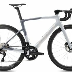 Vélo BH RS1 5.0 Carbone SHIMANO Ulégra 8150 Di2 12V 2023 Gris Métal
