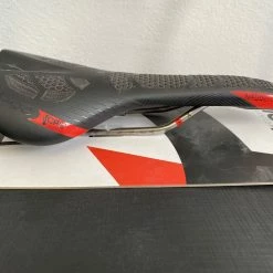 Selle PROLOGO NAGO EVO CPC Tirox Noire/rouge -Vélos de Route Soldes IMG 1076