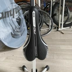 Selle AERO PRO RACE Triathlon Noire