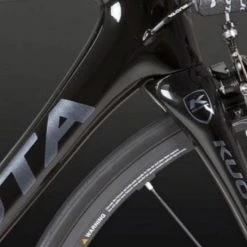 BH Vélo KUOTA Khan Shimano Ultégra 8000 11V 7 Kg -Vélos de Route Soldes KUOTA khan noir 3