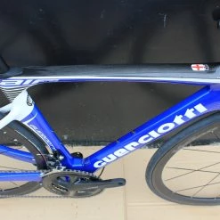 Vélo GUERCIOTTI EUREKA AIR Carbone Shimano Ultégra 8000 11V Bleu/blanc 9 Vélo GUERCIOTTI EUREKA AIR Carbone Shimano Ultégra 8000 11V Bleu/blanc -Vélos de Route Soldes guerciotti bleu 2 scaled 1