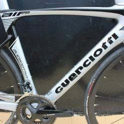 Vélo GUERCIOTTI EUREKA AIR Carbone Shimano Ultégra 8000 11V Silver/black 8 Vélo GUERCIOTTI EUREKA AIR Carbone Shimano Ultégra 8000 11V Silver/black -Vélos de Route Soldes guerciotti gris 1 scaled 1