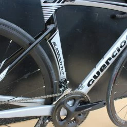 Vélo GUERCIOTTI EUREKA AIR Carbone Shimano Ultégra 8000 11V Silver/black 11 Vélo GUERCIOTTI EUREKA AIR Carbone Shimano Ultégra 8000 11V Silver/black -Vélos de Route Soldes guerciotti gris 4 scaled 1