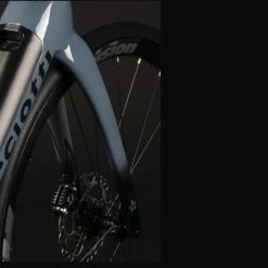 LEADER FOX Vélo électrique Route GUERCIOTTI Carbone NAVIR ION 500Wh 220 Kms 2022 Bleu -Vélos de Route Soldes guerciotti navir ion bleu 1 2